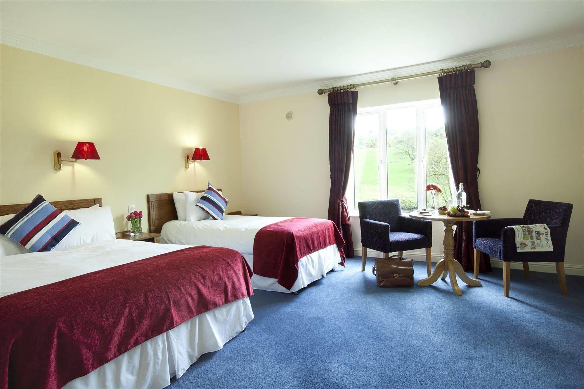 Riverside Park Hotel Macroom Dış mekan fotoğraf